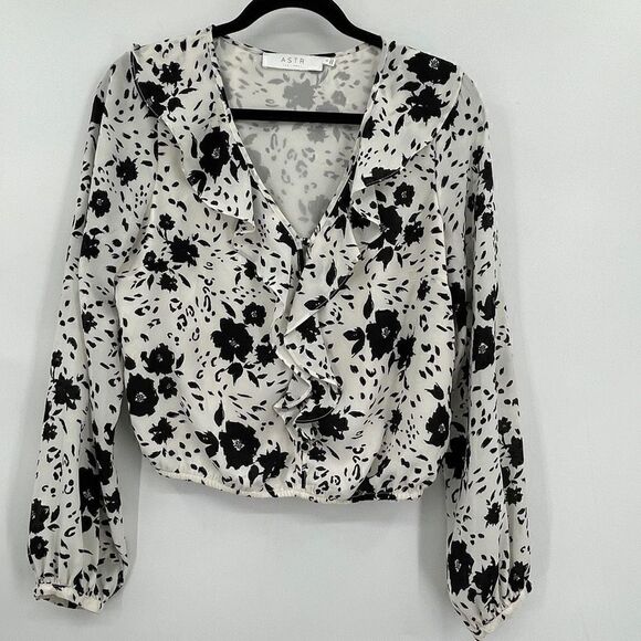 Astr Tops - ASTR The Label Cream Black Floral Printed Long Sleeve Blouse Size Small